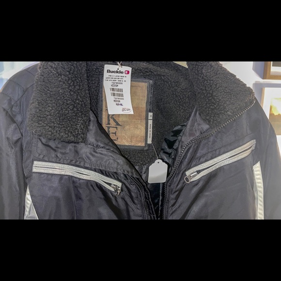 Buckle black and grey flight satin sherpa jacket, new with tags, men’s medium - Picture 3 of 3